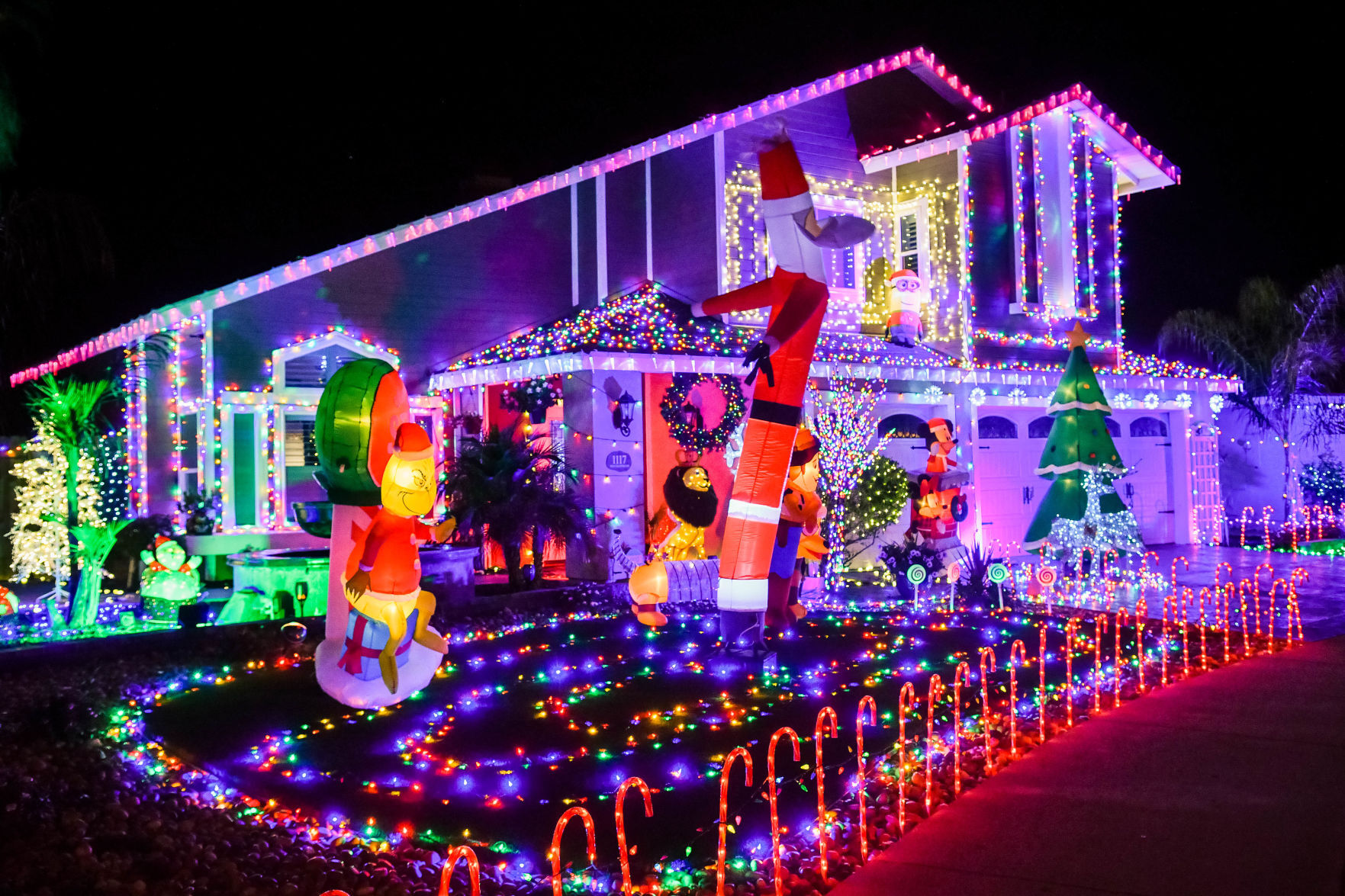 2021 Lompoc Decoration 1117 Bellflower 01.JPG